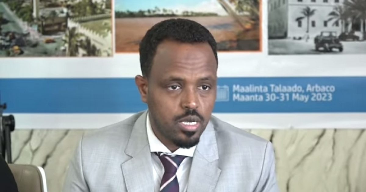 Wasiir ku-xigeenka Warfaafinta XFS oo tababar u furay howlwadeenno ka tirsan Wasaaradda