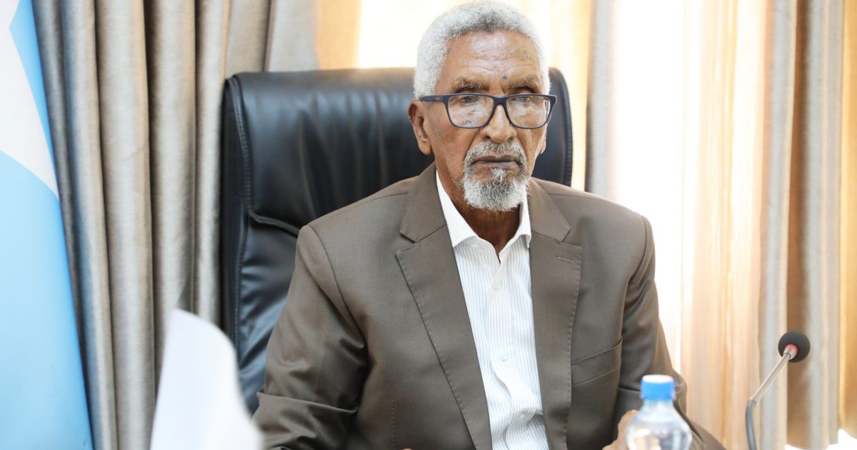 Guddoomiyaha Aqalka Sare ee Baarlamaanka JFS oo Nabad ugu baaqay dhinacyada ku dagaalamaya magaalada Garoowe