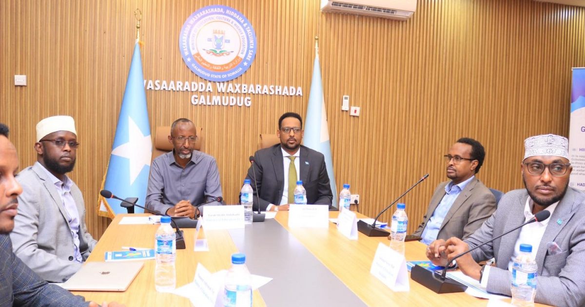 Shirka looga hadlaya Waxbarashada dalka oo magaalada Dhuusamareeb ka furmay