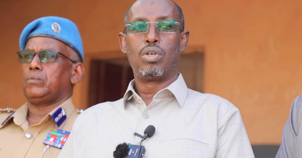 Governor of Benadir opens final exams for more than 31,500 students