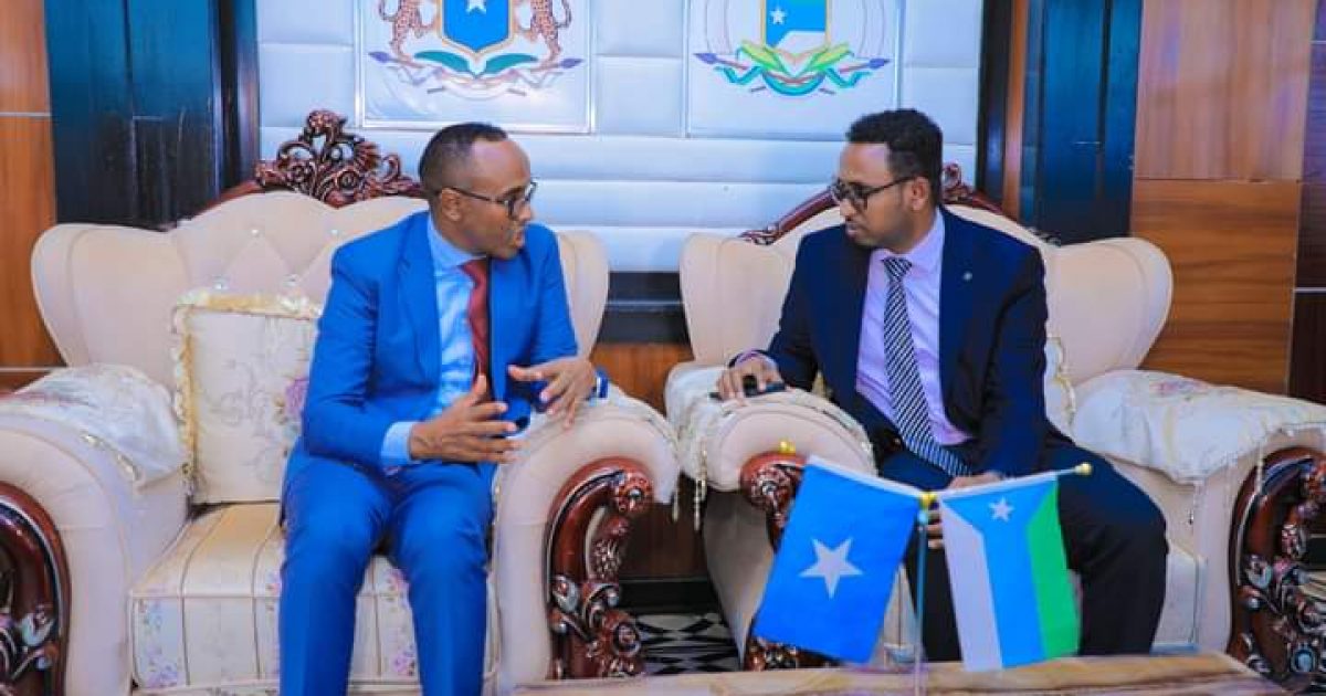 Wafdi uu hoggaaminayo Guddoomiyaha Hay’adda SoDMA oo gaaray Kismaayo “SAWIRRO”