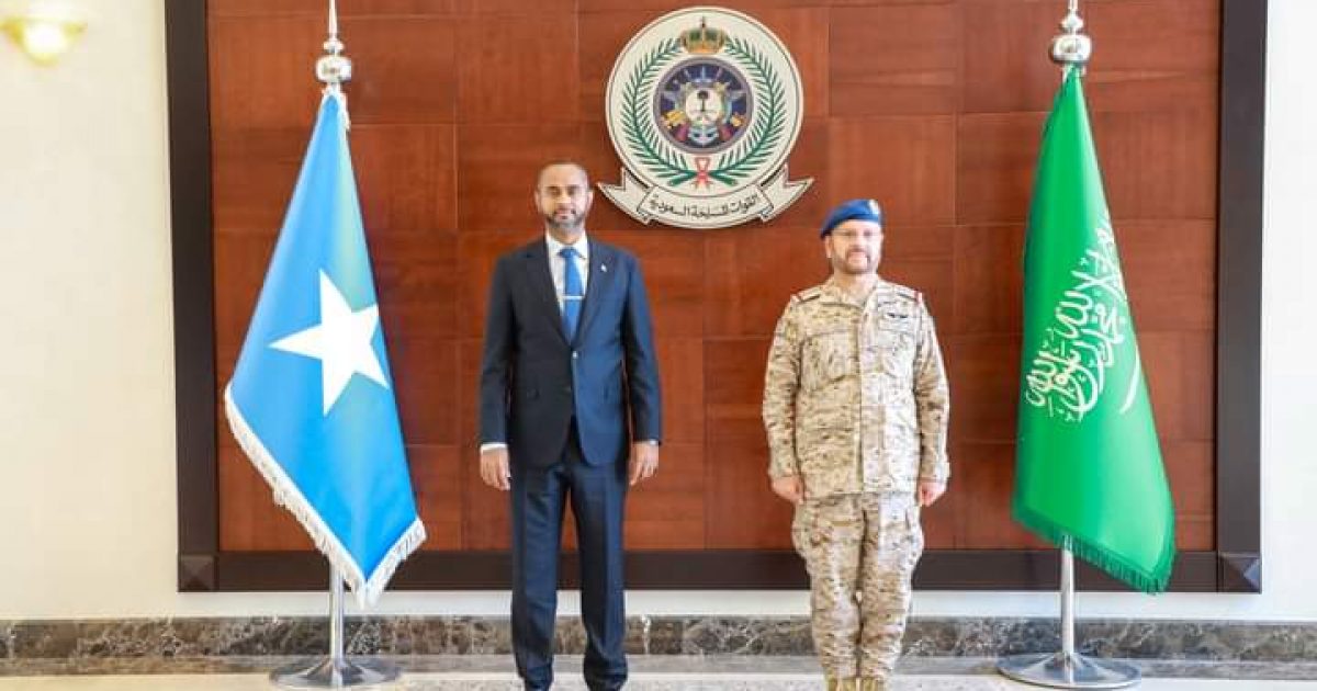 Wasiirka Gaashaandhigga XFS oo la kulmay Taliyaha Ciidanka Xoogga ee Dalka Sacuudiga