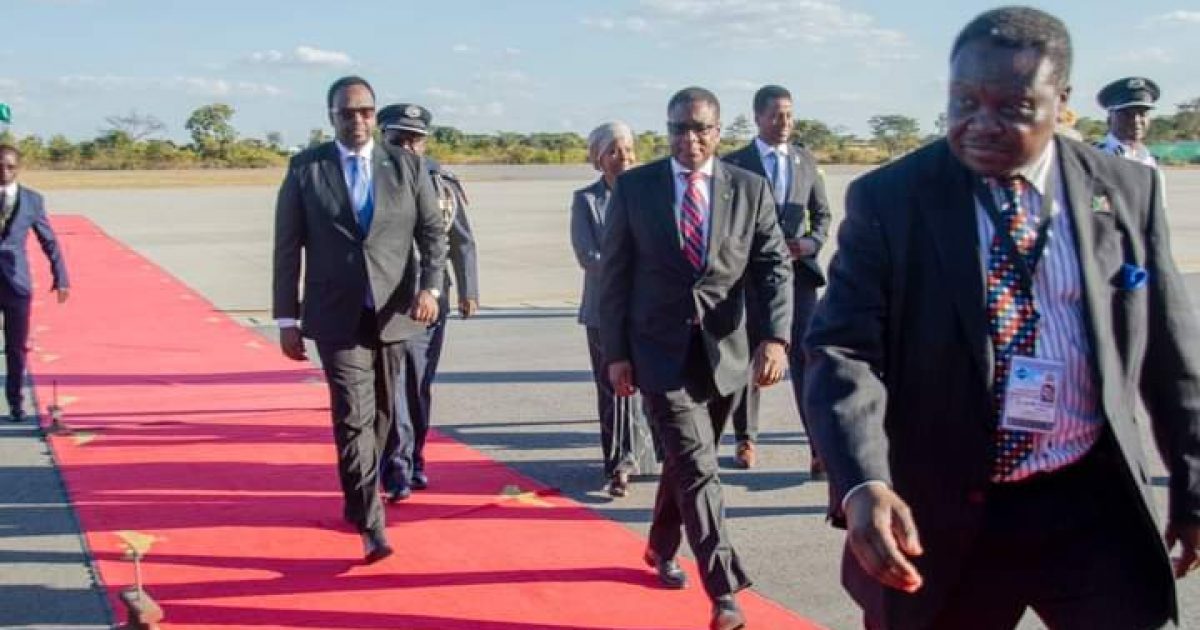 Ra’iisul Wasaare Ku-xigeenka Dalka iyo wafdi uu hoggaaminayo oo lagu soo dhaweeyay dalka Zambia