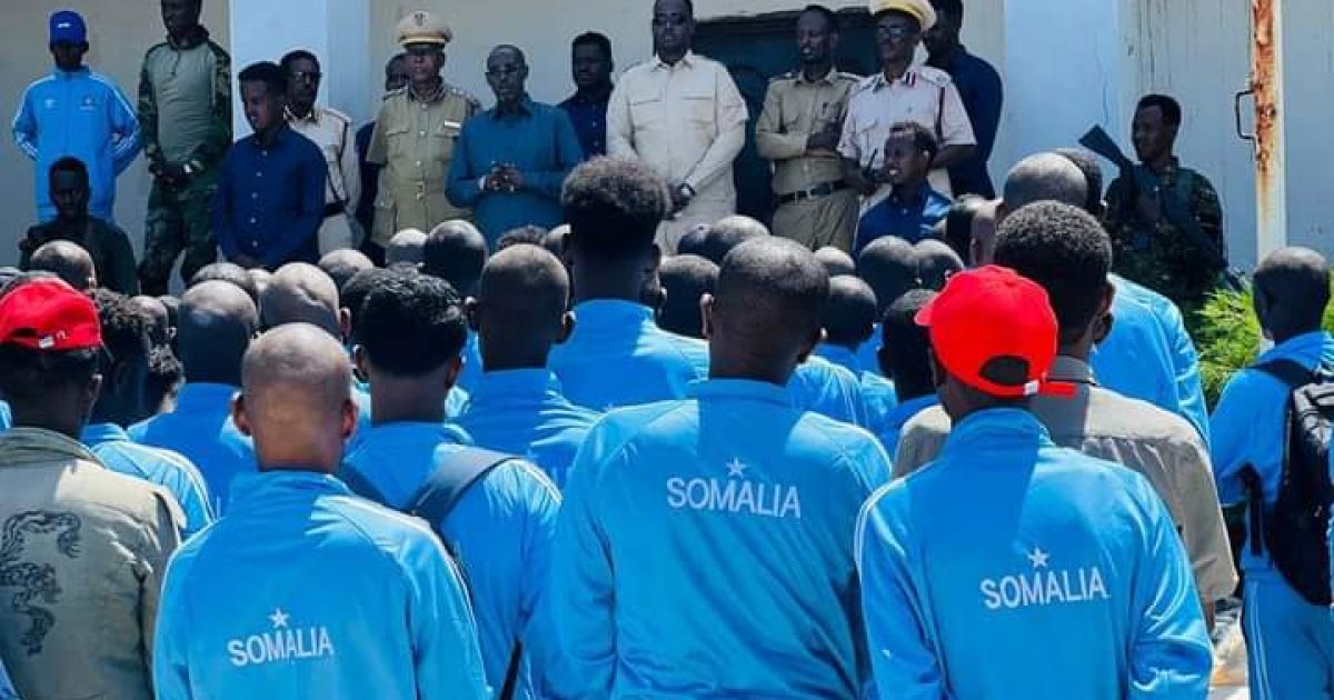 Duqa Muqdisho oo tababar u furay ciidan cusub oo ka mid noqonaya ciidanka ilaalada deegaanka