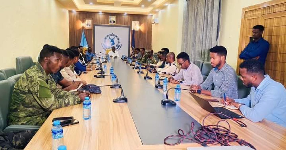 Duqa Muqdisho oo shir guddoomiyay kulan looga hadlayay xoojinta Nabadgelyada