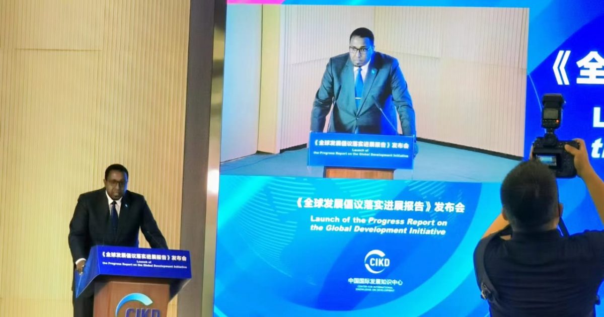 Safiirka JFS ee Dalka Shiinaha oo Khubad ka jeediyay shirka Hindisaha Horumarinta Caalamiga ah