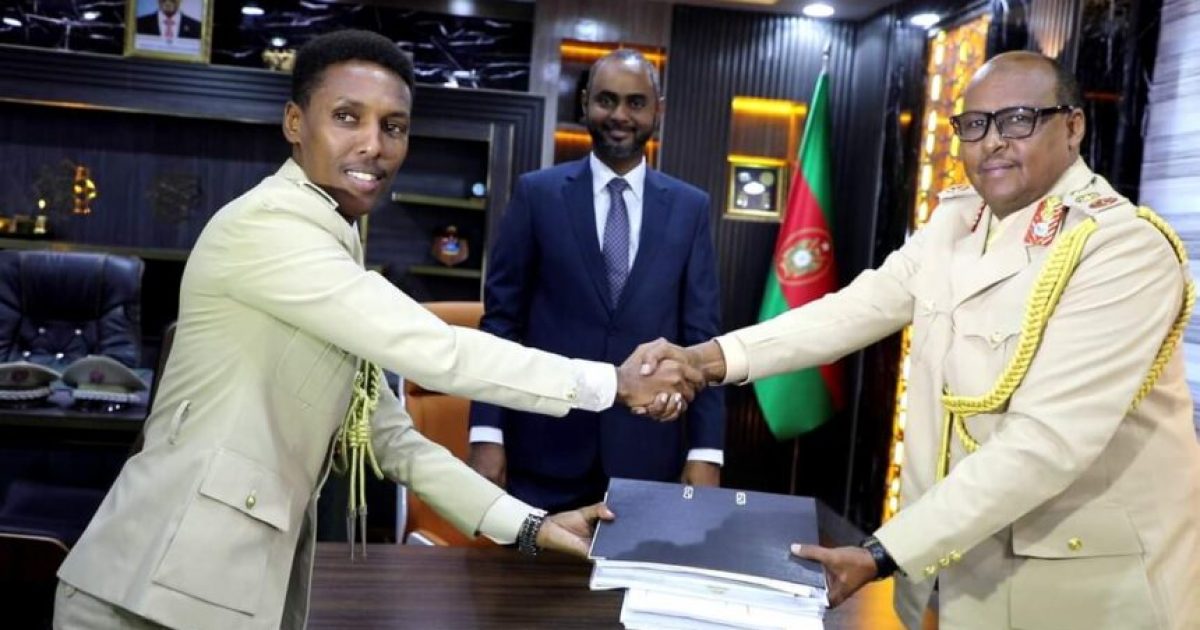 Minister of Defense transfers positions to newly appointed Commanders