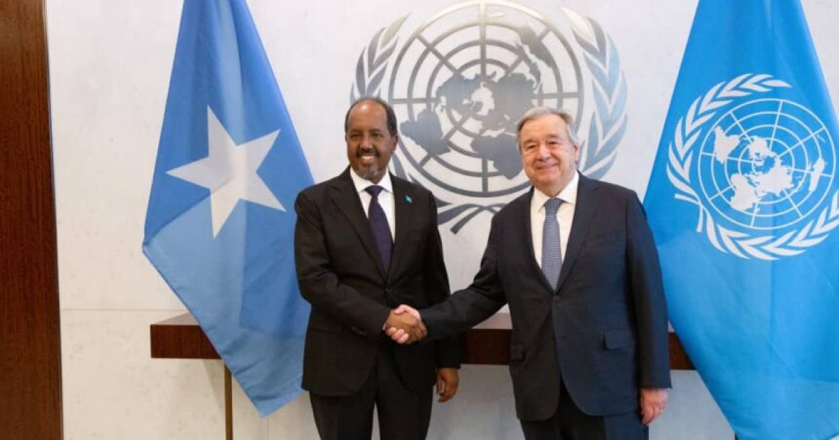 Madaxweyne Xasan Sheekh oo magaalada New York kula kulmay Xoghayaha QM 