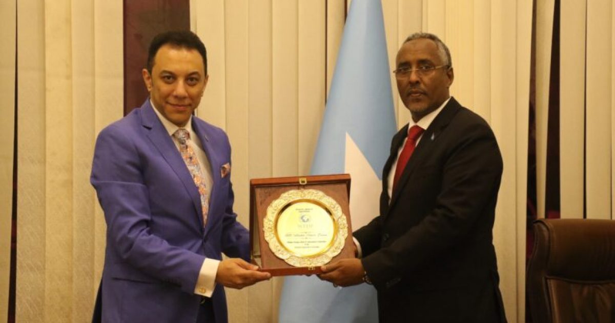 Wasiirka Arrimaha Dibadda XFS oo Muqdisho ku soo dhaweeyay Madaxweynaha Hay’adda WFDP