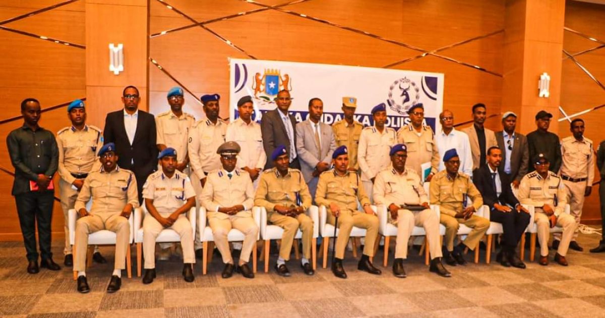 Taliyaha CBS oo furay shir ay iskugu yimadeen Taliyeyaasha Booliska DXDF iyo DFS