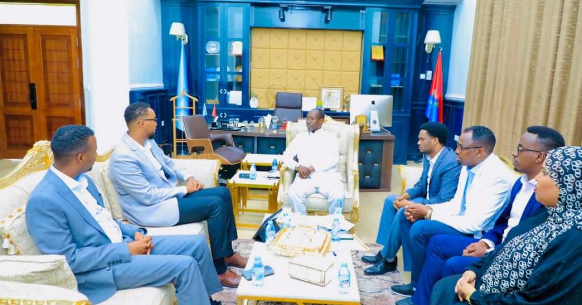 Duqa Muqdisho oo kulan la qaatay X.Cabdullaahi Maxamed òo katirsan Golaha deegaanka Gothenburg