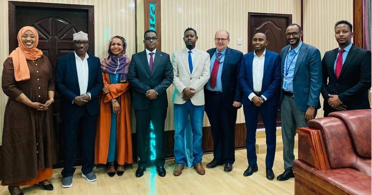 Wasiirka Shaqada XFS oo kulan la yeeshay madax ka socotay hay’adda UNICEF