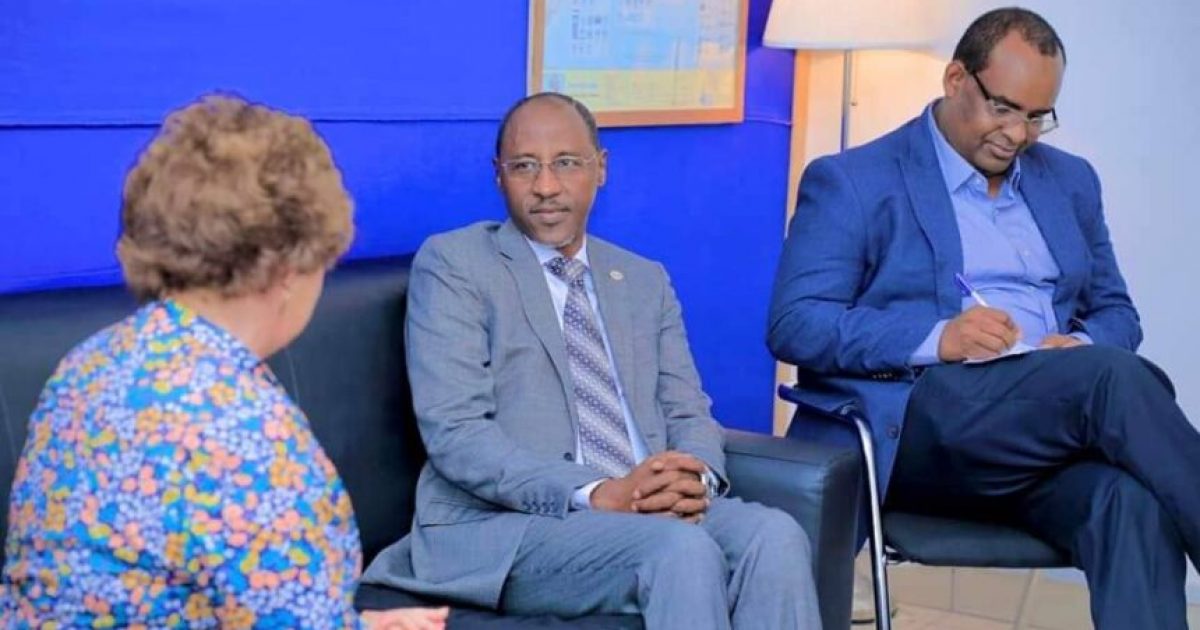 Ergayga Madaxweynaha JFS u qaabilsan arrimaha Somaliland oo la kulmay wakiilka QM ee Soomaaliya