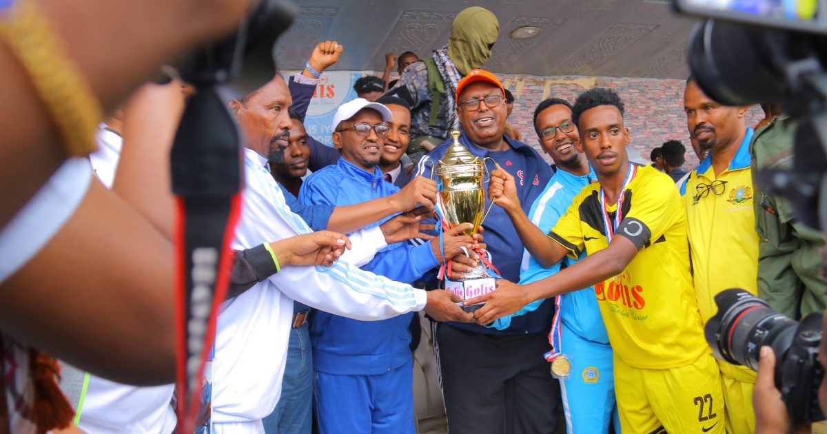 Cayaartooyda Degmada Goldogob oo ku guuleystay tartanka Kubadda Cagta Degmooyinka