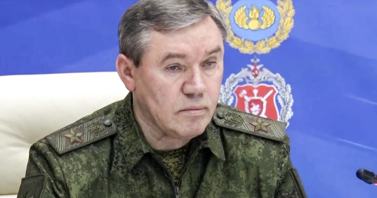 Taliyaha Ciidamada Ruushka oo tagay Ukraine