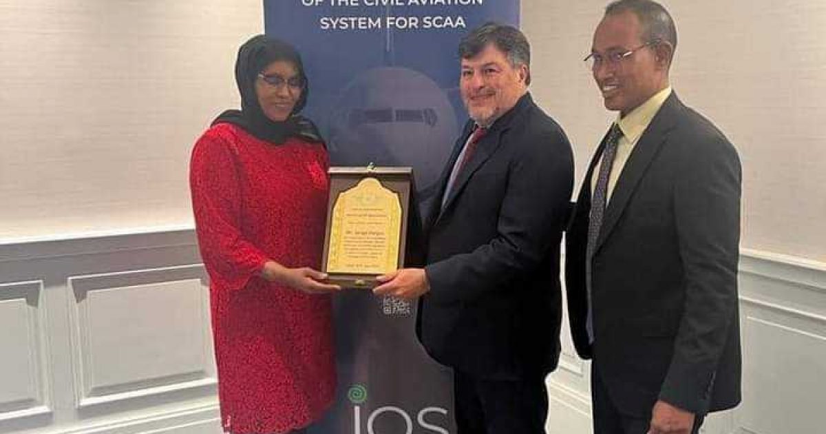 Wasiirka Wasaaradda Gadiidka oo Shahaado Sharaf Guddoonsiisay Agaasimaha Hay’ada (ICAO)