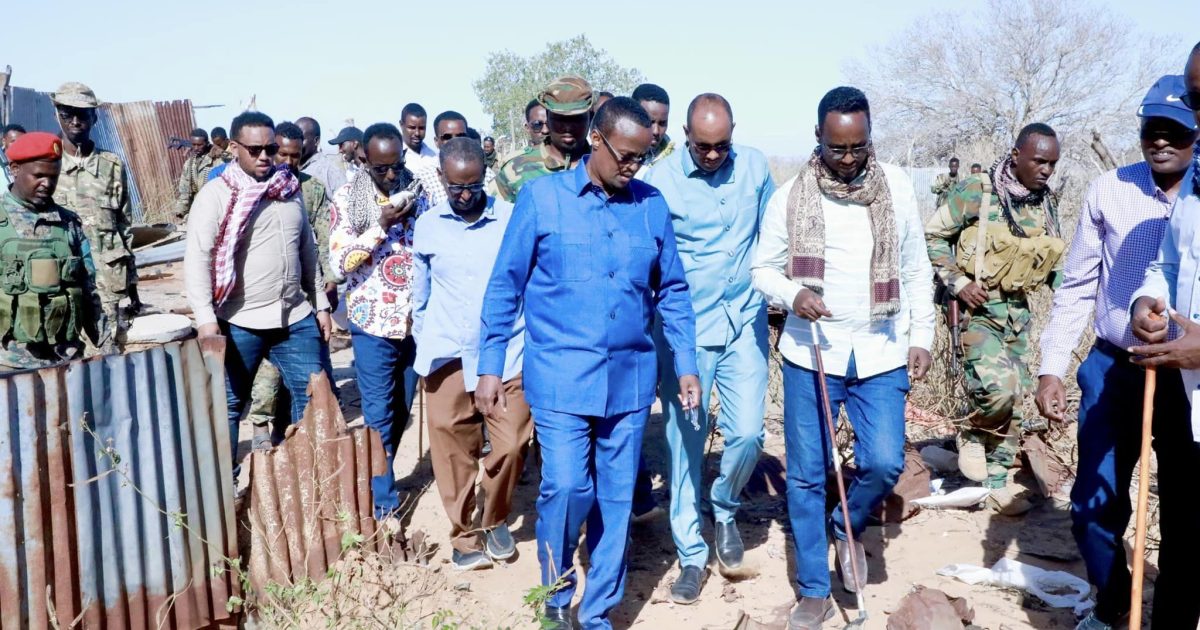 Madaxweynaha Dowladda Hirshabeelle iyo Wafdi  hogaaminayo oo loogu soo dhoweeyay degaanka Nuur-dugle