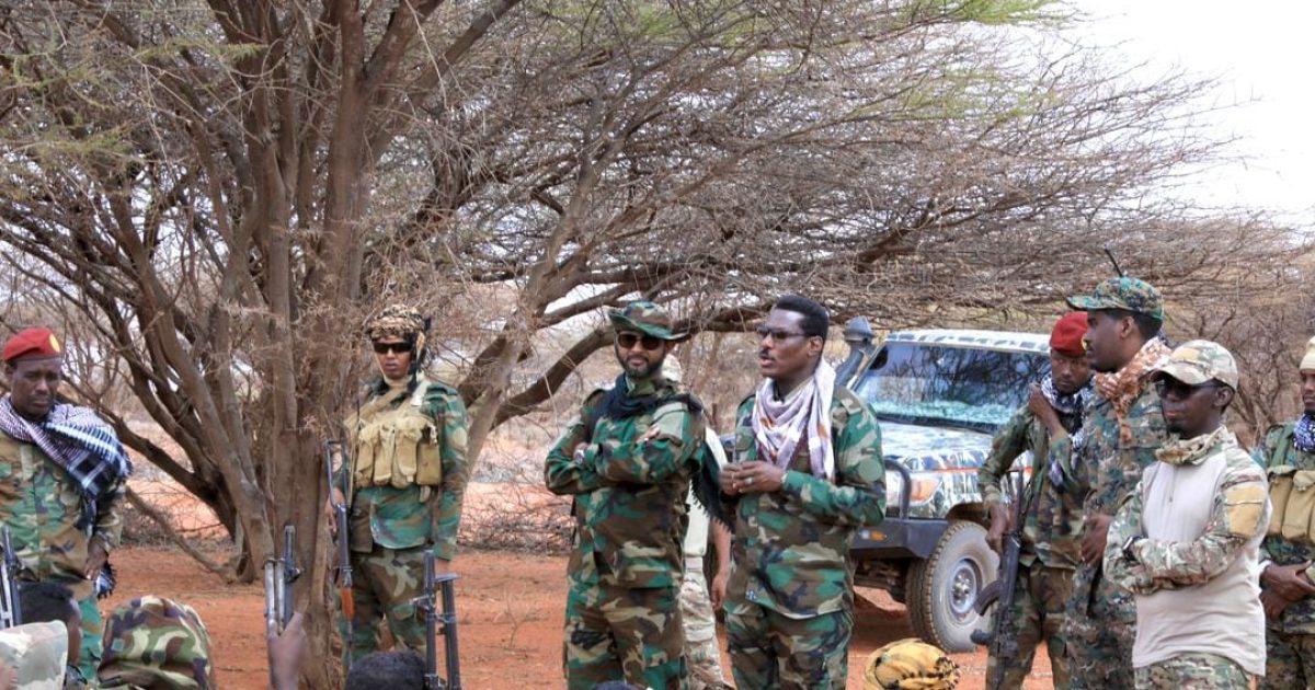 Madaxwayne QoorQoor iyo Wasiirka Gaashaandhiga oo kormeeray deganadii dhawaan laga xoreeyay Khawaarijta