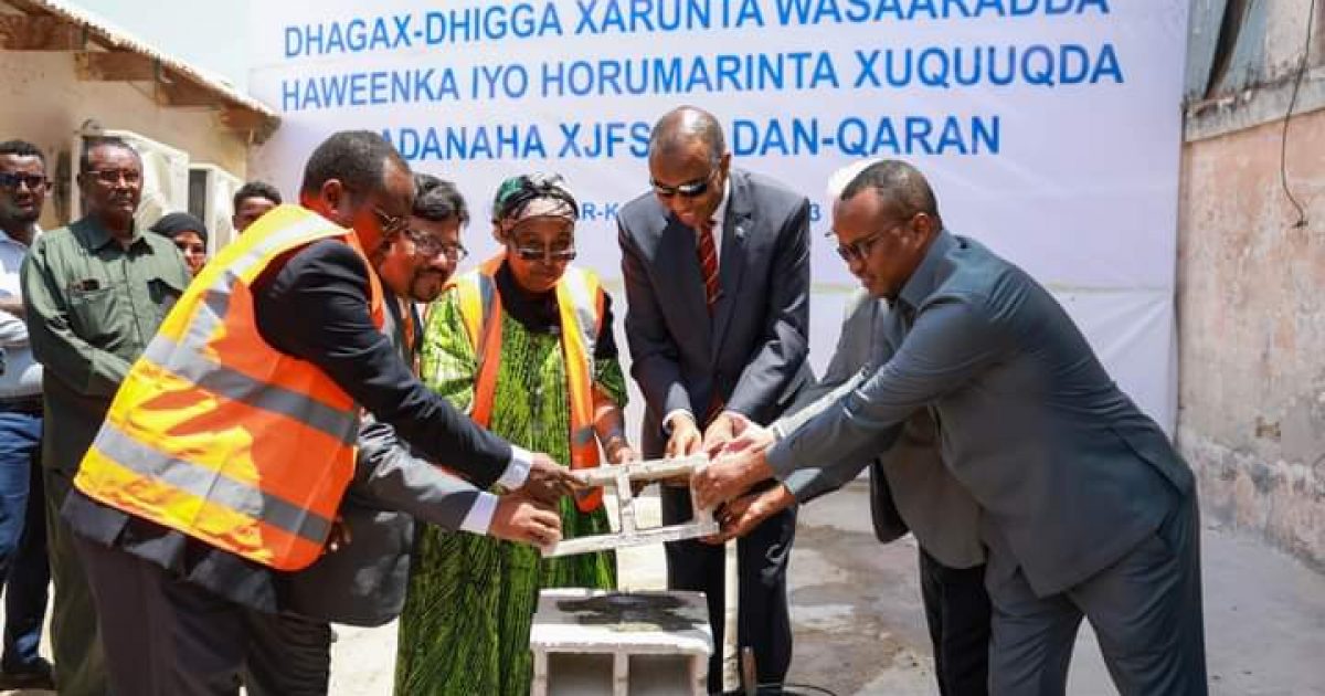 Ra’iisul Wasaaraha XFS oo dhagax-dhigay Xarunta cusub ee Wasaaradda Haweenka “SAWIRRO