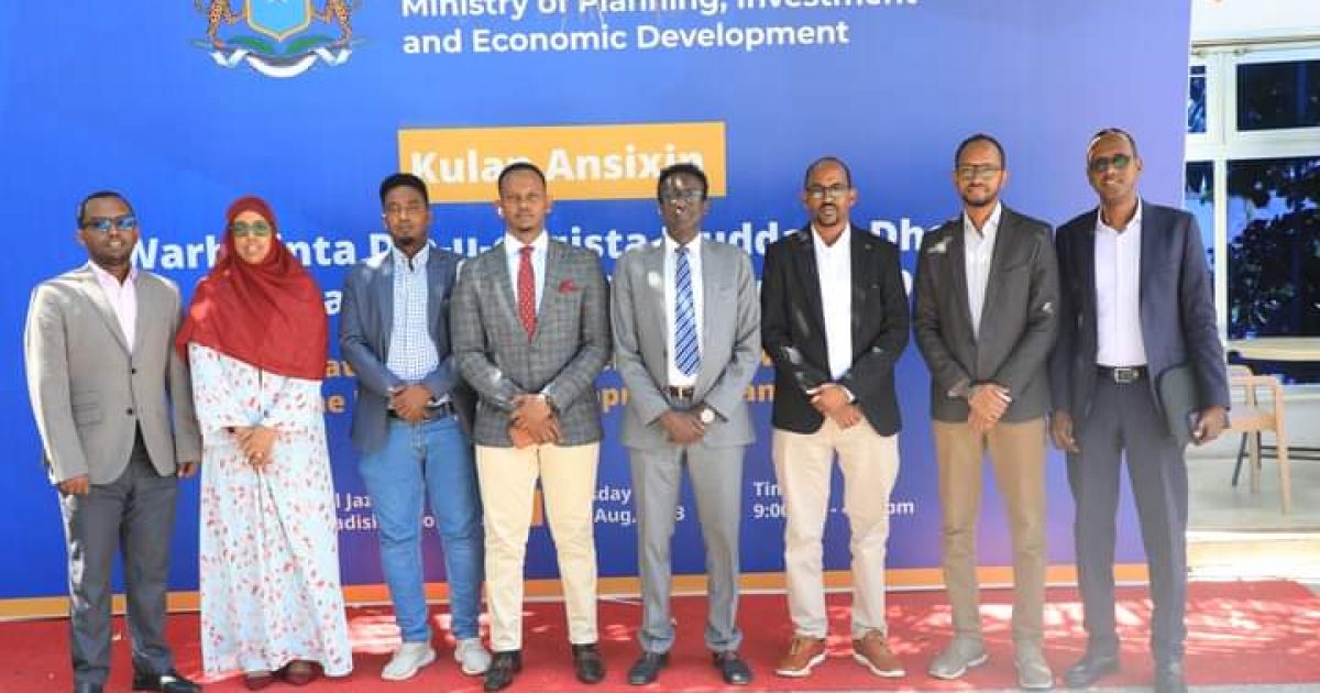 Agaasimaha Guud ee Wasaaradda Qorsheynta XFS oo kulan la qaatay Agaasimeyaal Guud