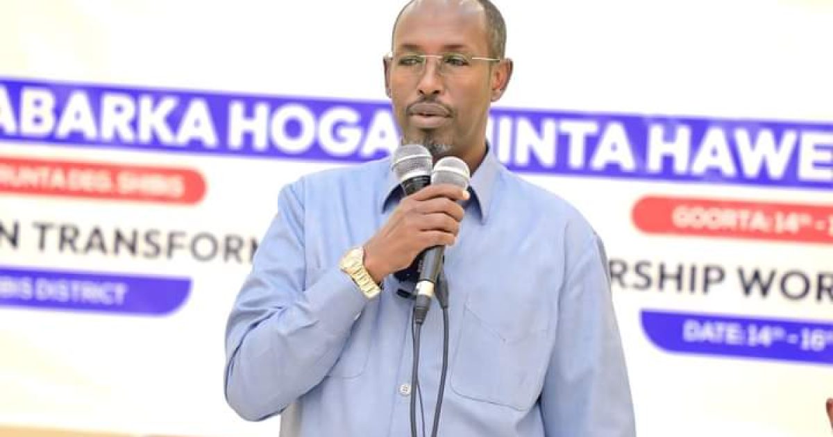 Gudoomiyaha Gobalka Banaadir oo tababar u soo xiray Ururka Haweenka Gobalka “SAWIRRO”