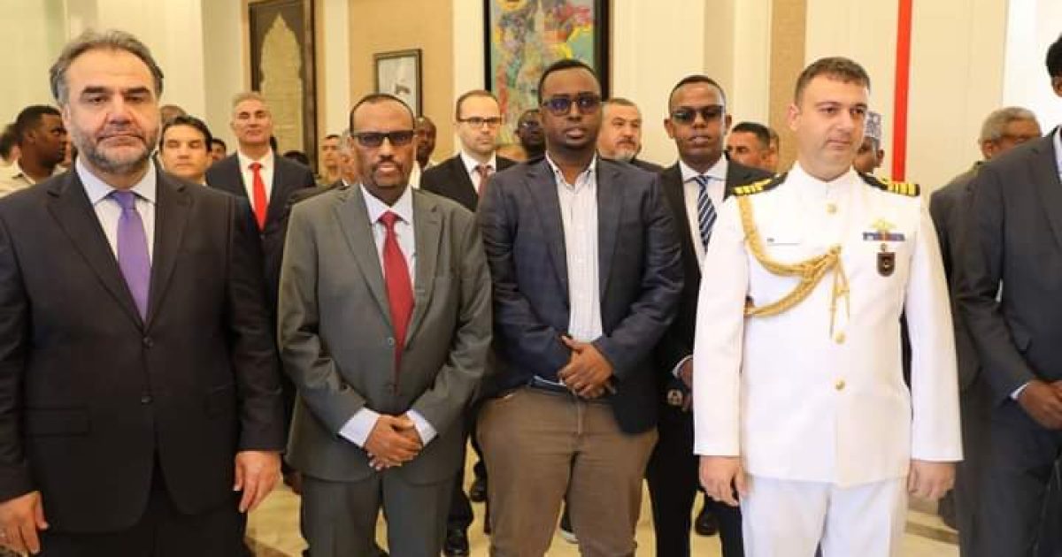 Mas’uuliyiin ka tirsan Dowladda oo ka qeybgalay xuska Maalinta Guusha Turkiga oo lagu qabtay Muqdisho