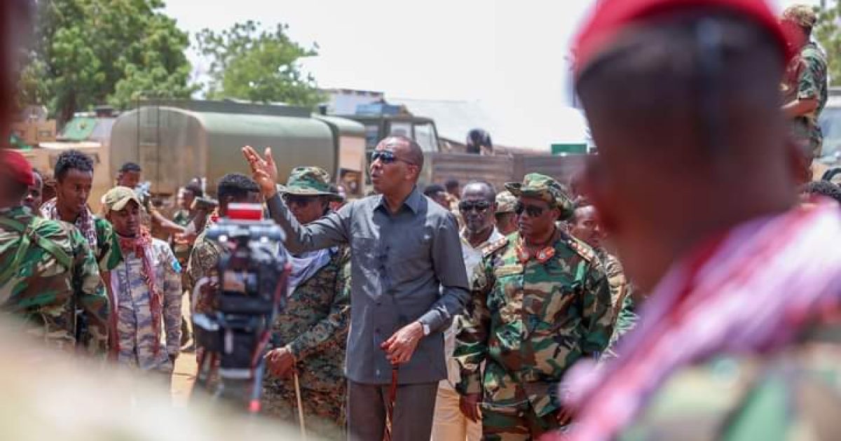 Ra’iisul Wasaare Xamsa: “Lama Aqbali Doono in La Xagal Daaciyo Halganka Dalka Looga Xoreynayo Khawaariijta”