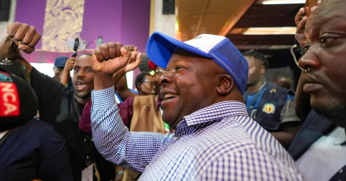 Zimbabwe :Mnangagwa oo ku guuleystay xilka madaxtinimo iyo mucaradka oo diidan