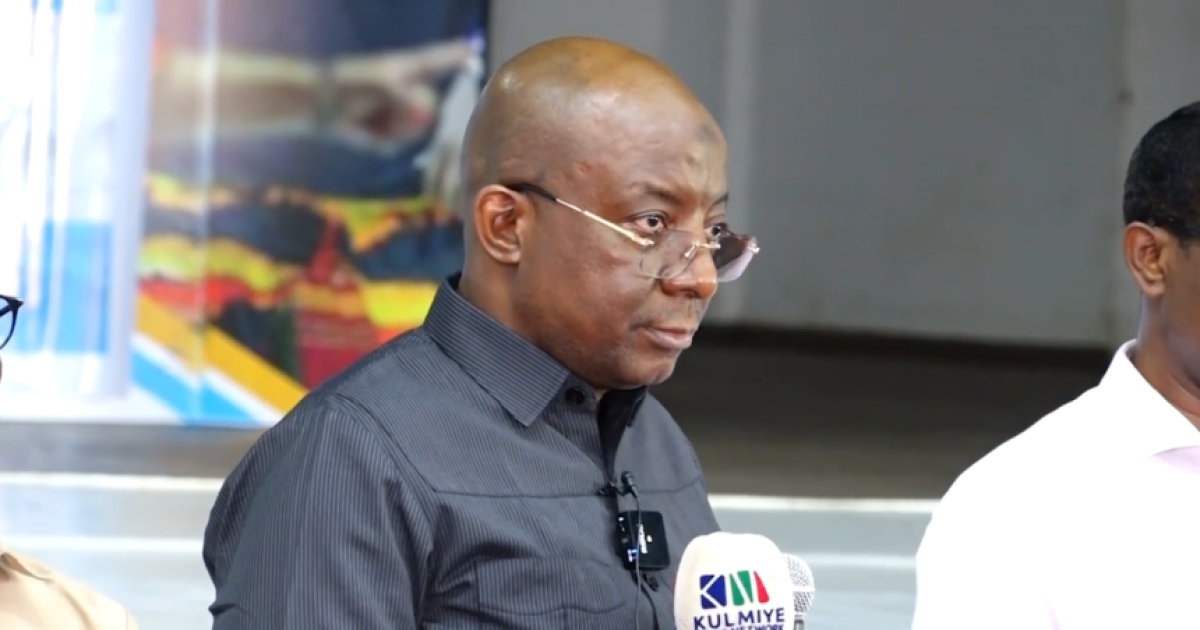 Wasiirka Warfaafinta oo daah furay Barnaamijka Hirgeli Hibadaada Faneed