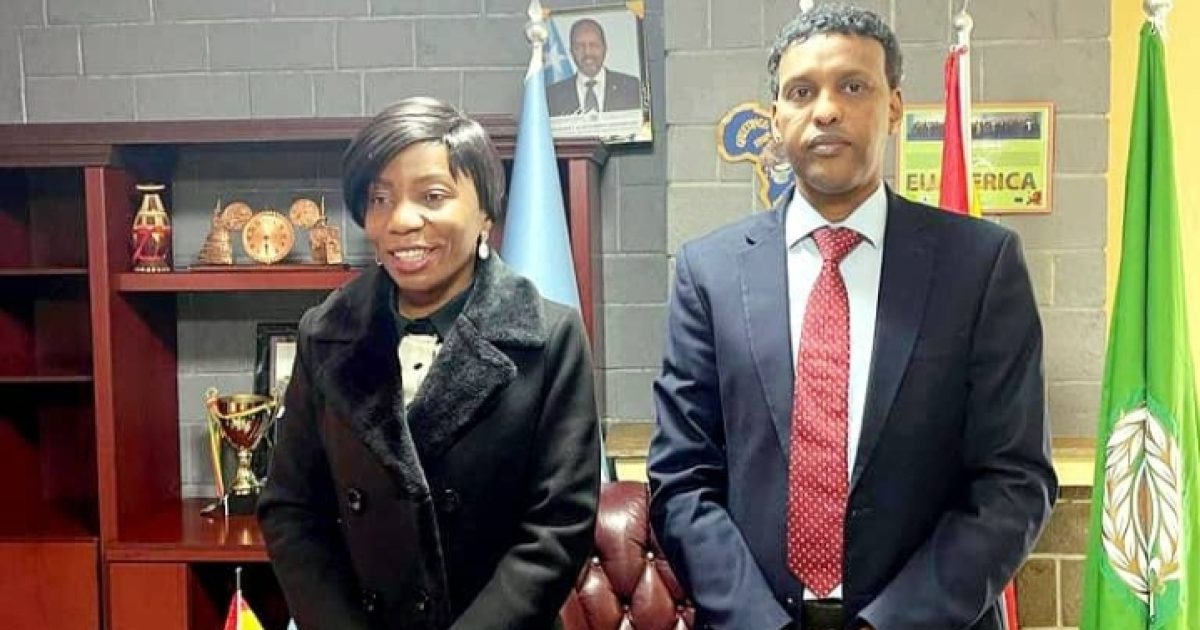 Safiirka Soomaaliya ee dalka Ethiopia oo qaabilay Xoghayaha Xafiiska Midowga Afrika