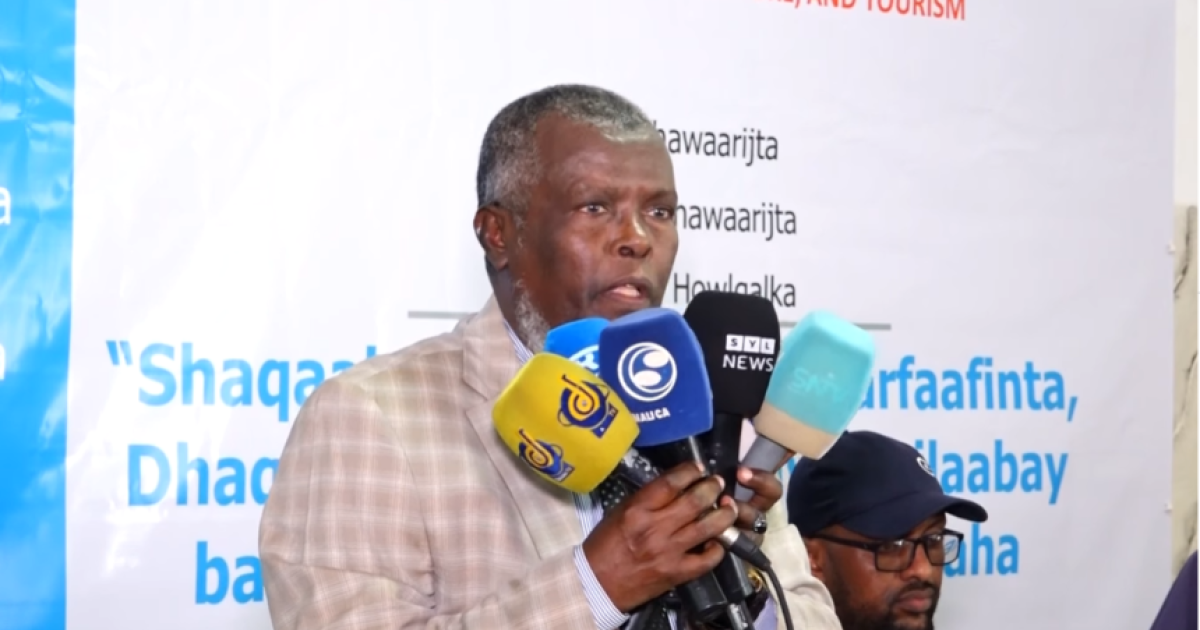 Agaasimaha Guud ee W/Warfaafinta oo faray shaqalaaha Wasaaradda inay qeyb ka noqdaan dagaalka khawaarijta 