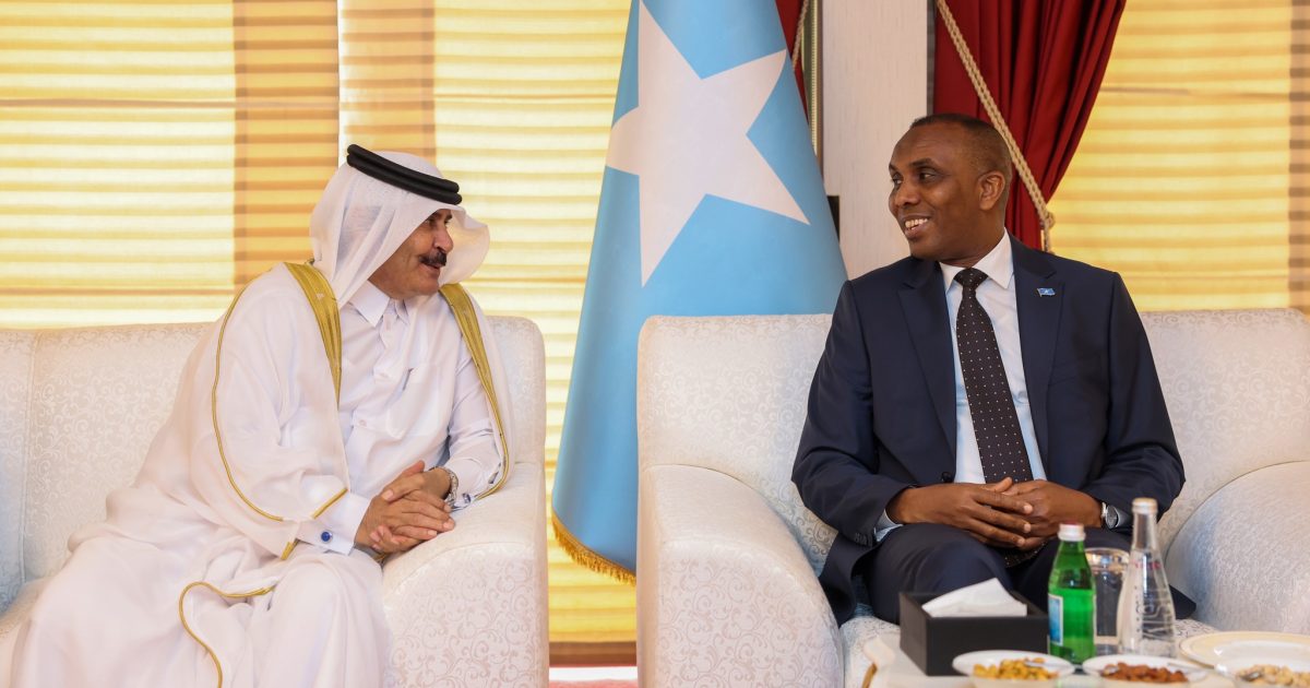 Ra’iisul Wasaare Xamsa oo la kulmay Hoggaanka Rugta Ganacsiga iyo Warshadaha Qatar