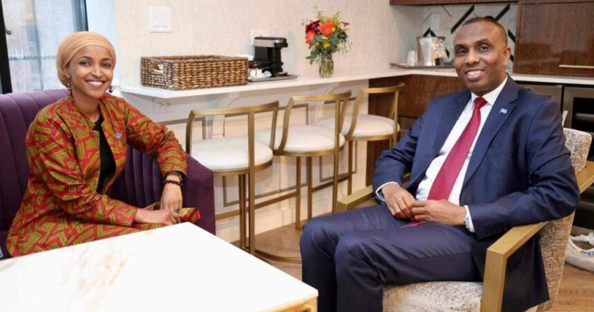 Ra’iisul Wasaare Xamza oo la kulmay Xildhibaan Ilhaan Cumar