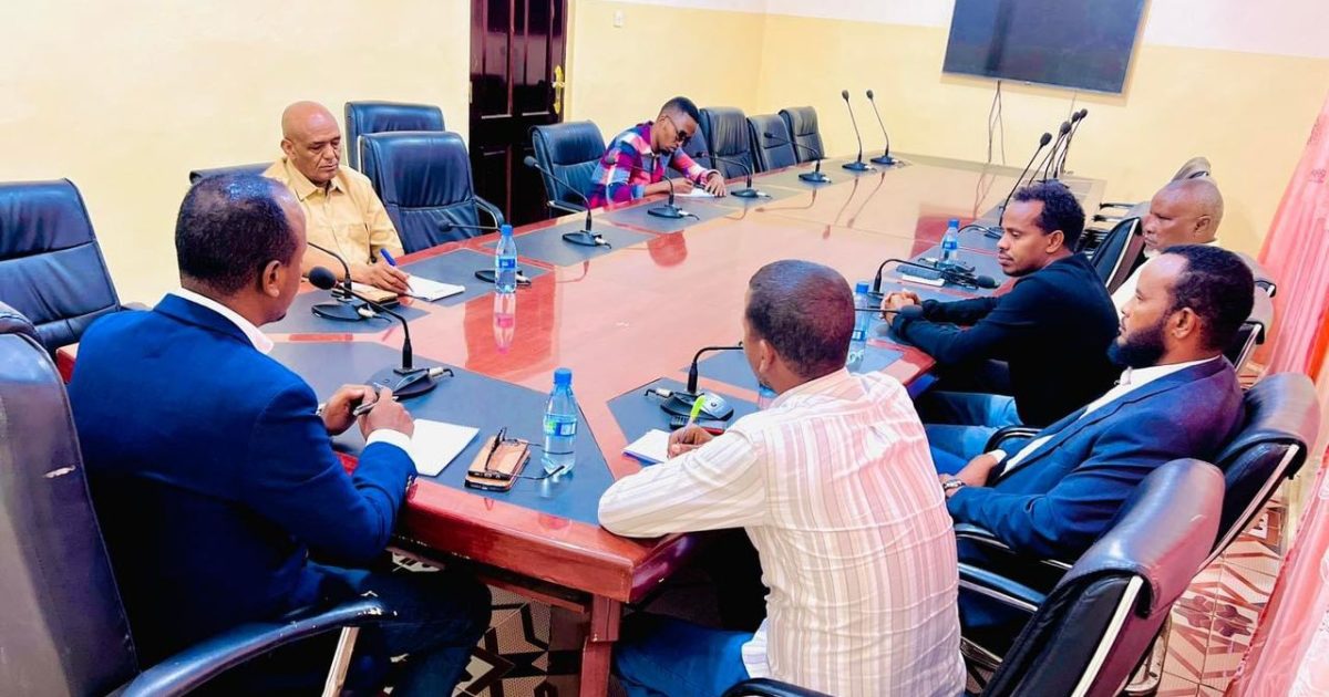 Gudigga amniga KGS oo kulan la qaatay Wasiirka Arrimaha gudaha KGS