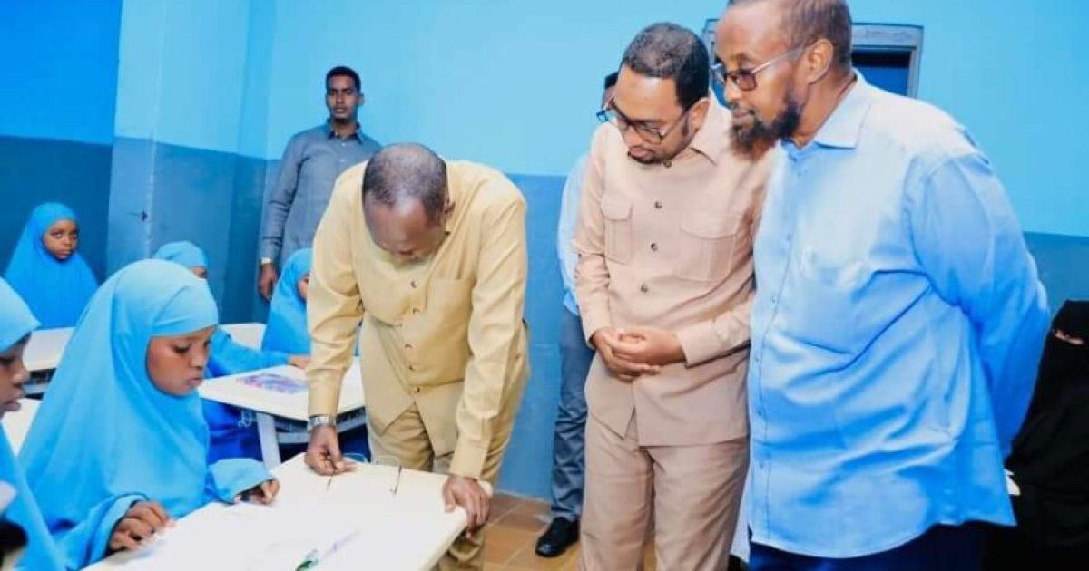 Guddoomiyaha G/Banaadir oo ka faalla qaaday daryeelka iyo waxbarashada 173-gabdhood oo Agoon ah