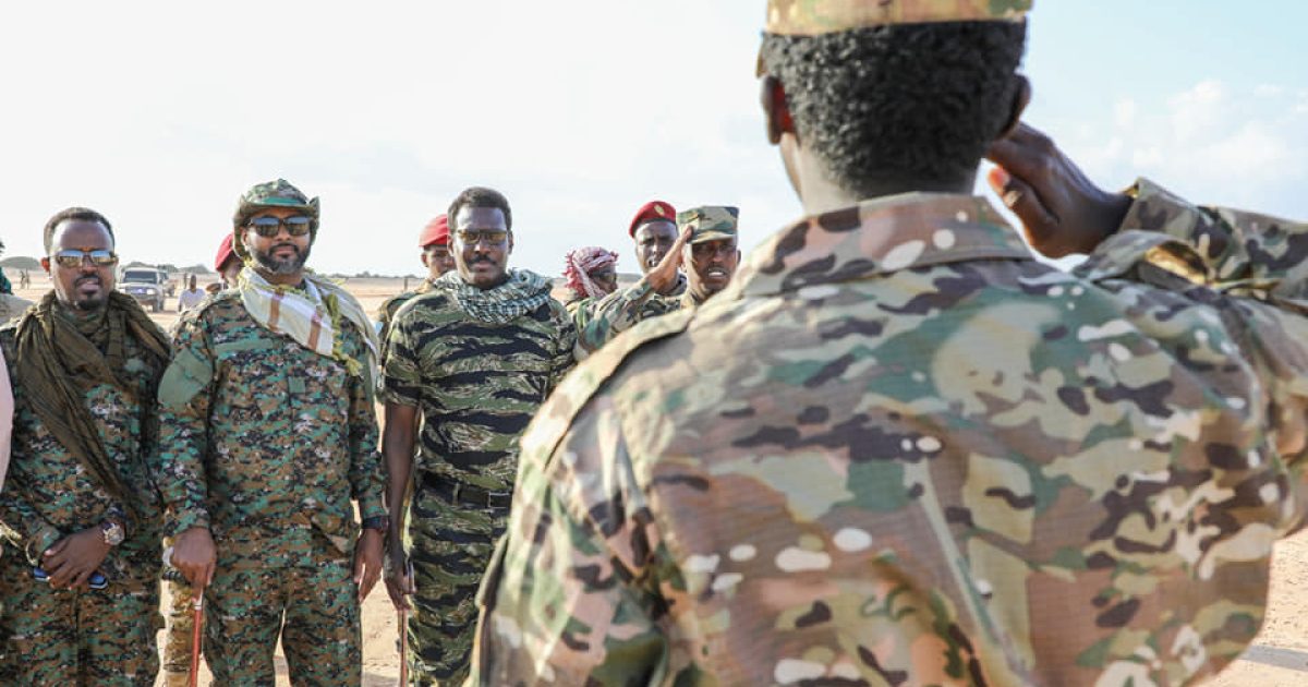 Wafdi uu hoggaaminaya Madaxweynaha Galmudug oo kormeeray Furumaha Ciidanka ee koonfurta Mudug