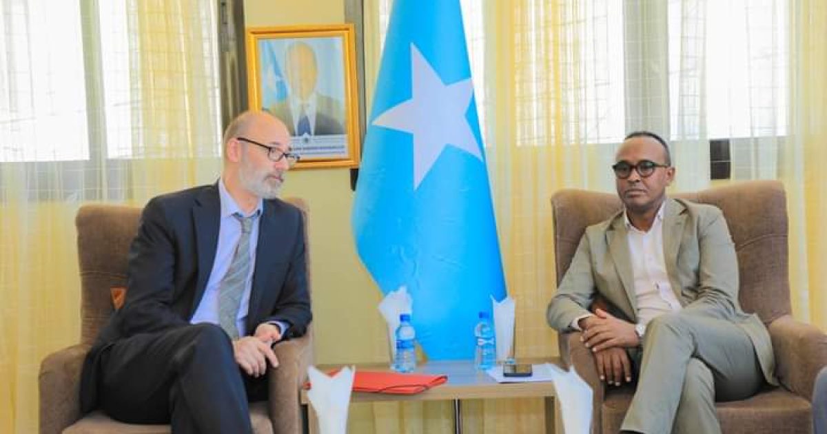 Guddoomiyaha Hay’adda SoDMA oo qaabilay Ku-xigeenka Ergeyga Xoghayaha Guud Q.M ee Soomaaliya