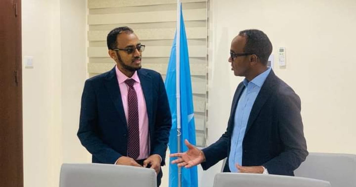 Guddoomiyaha Hay’adda SoDMA oo qaabilay Xisaabiyaha Guud ee Dowladda