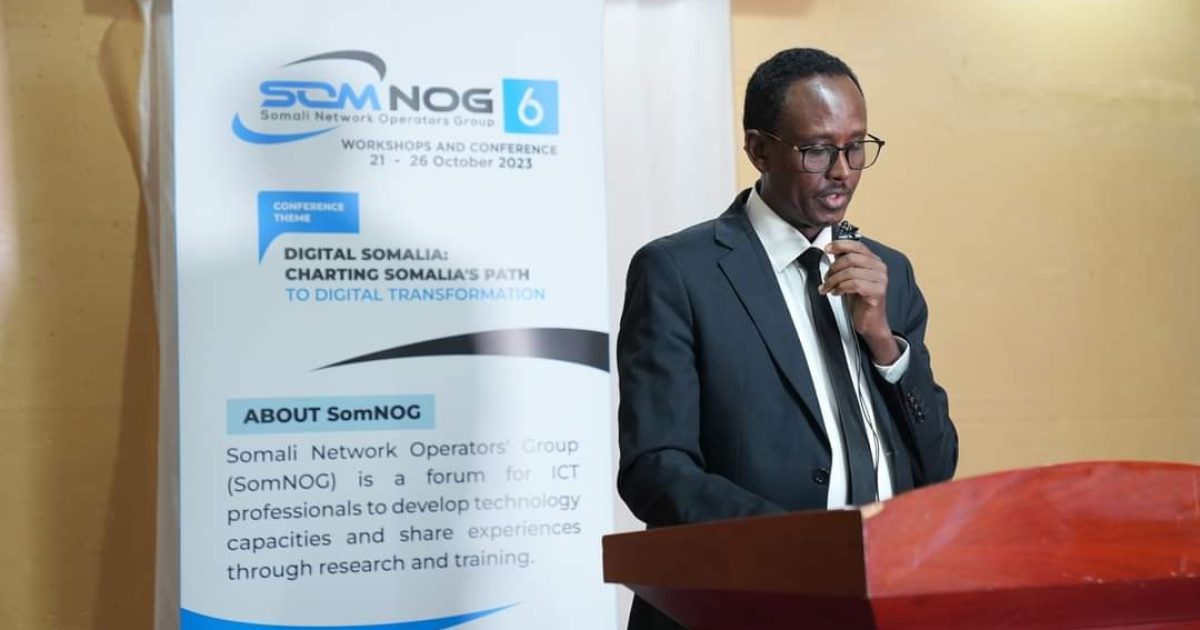 Agaasimaha Guud ee W/Tiknoolajiyadda oo daah furay madasha xirfadlayda Tiknoolajiyadda ee (SomNOG)