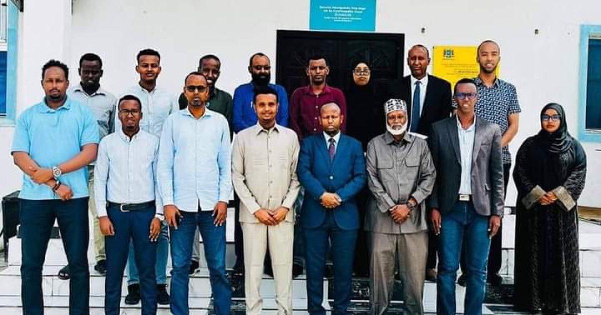 Wasiirka Caafimaadka XFS oo kormeeray Machadka Caafimaadka Qaranka