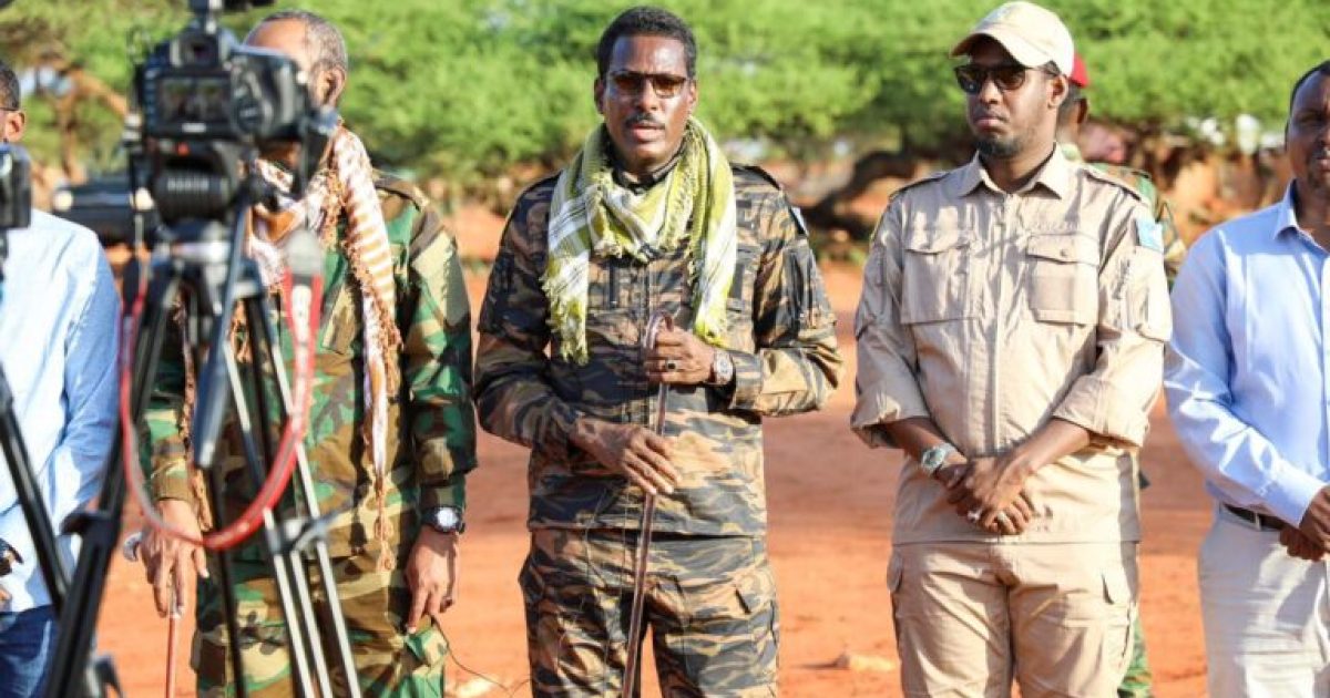 Madaxweynaha Galmudug oo kormeeray cutubyo ciidan oo loo diyaariyay howlgalka ka dhanka ah Khawaarijta