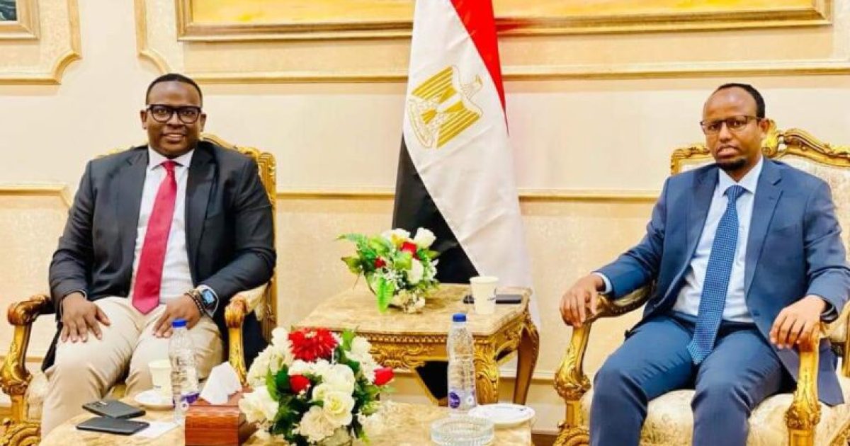 Wasiirka Caafimaadka XFS oo Gaaray dalka Masar