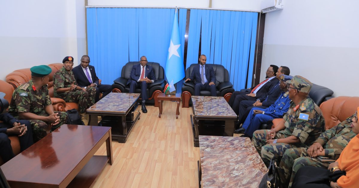 Soomaaliya iyo Kenya oo ka wada hadlaya howl gallada lagu cirib tirayo khawaarijta