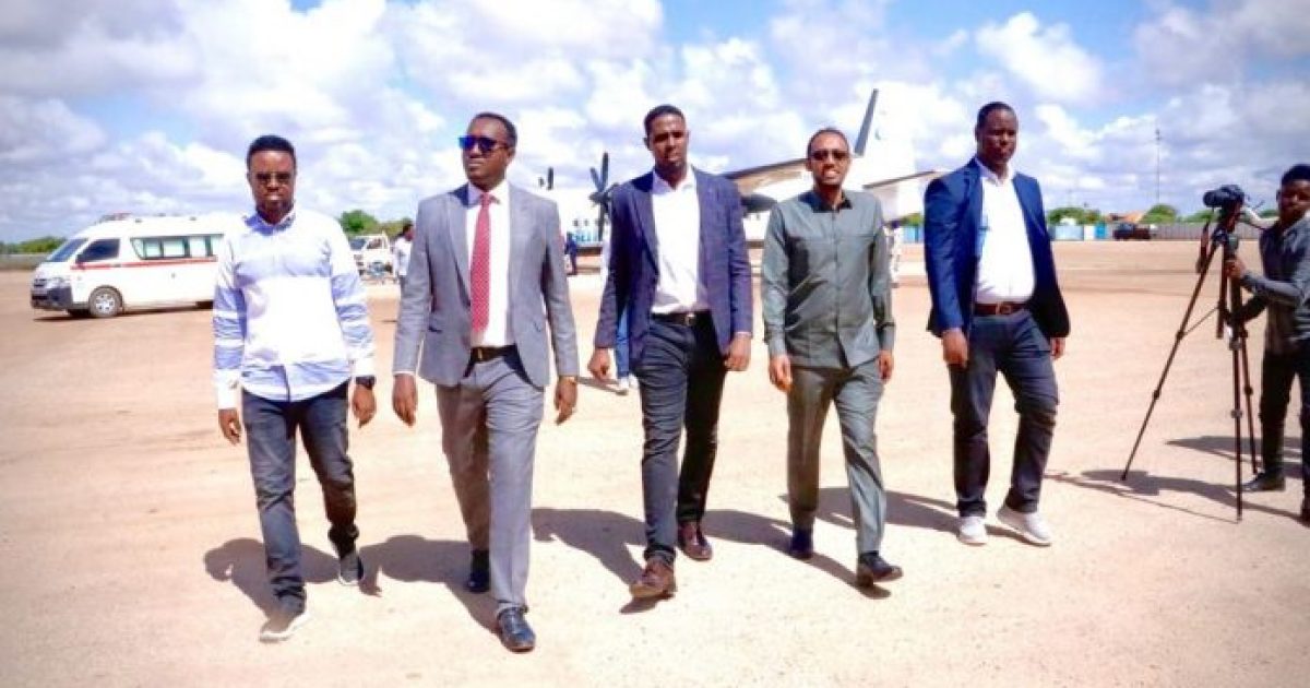 Wafdi uu hoggaaminayo Xisaabiyaha guud ee Qaranka oo gaaray Kismaayo