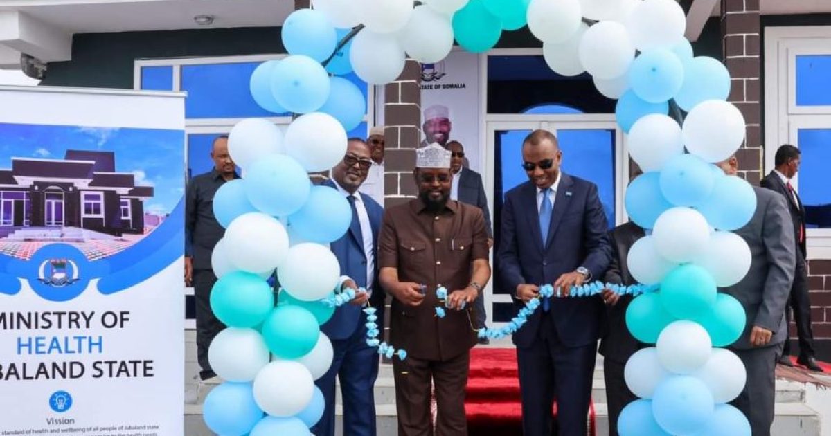 Prime Minister Hamza and Jubbaland President Inaugurate Ministry of Health in Kismaayo Amidst Flood Crisis