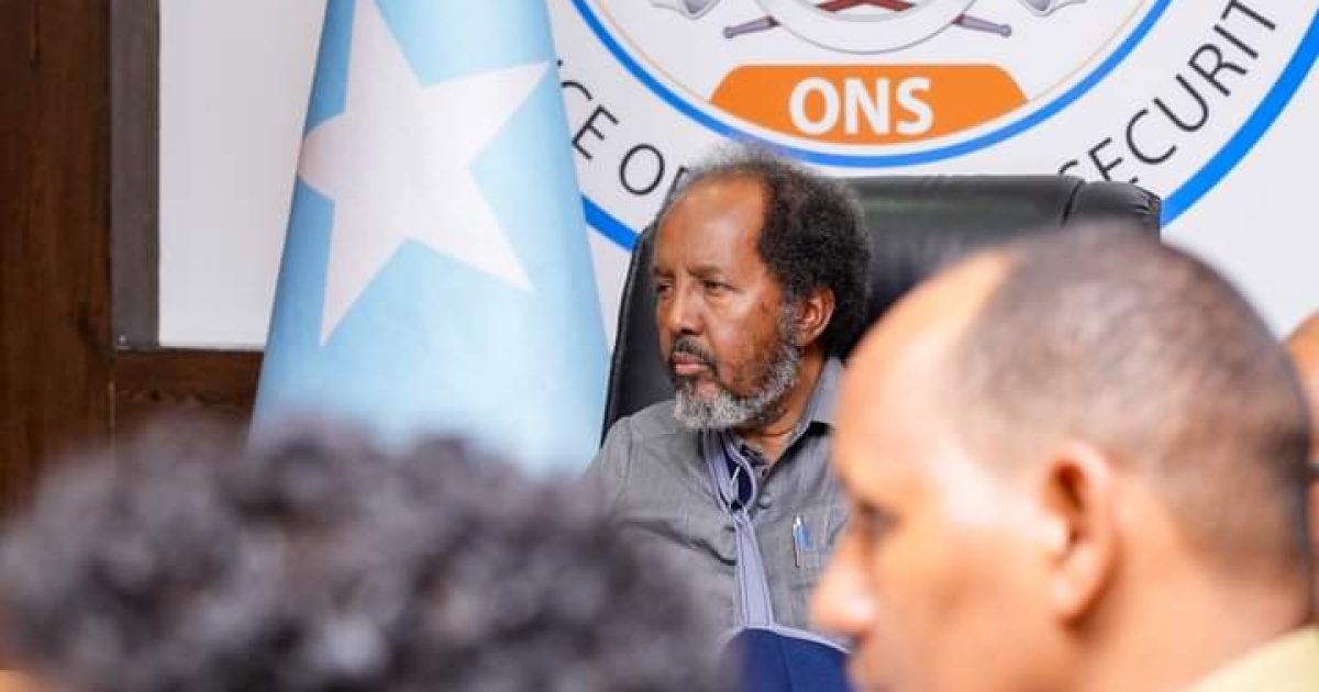 Madaxweyne Xasan Sheekh oo Guddoomiyay shir ku saabsan Amniga iyo howlgalka xoreynta dalka