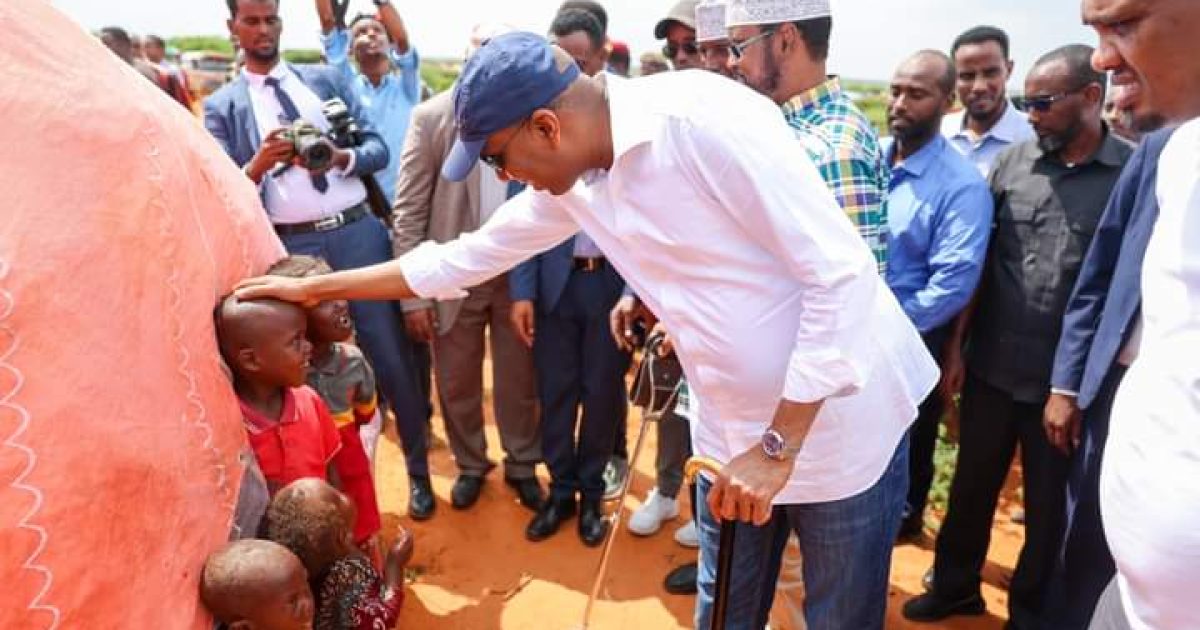 Ra’iisul Wasaare Xamsa oo dul istaagay baaxadda dhibaatada Roobabka El-nino ee soo gaartay deegaannada Jubbaland