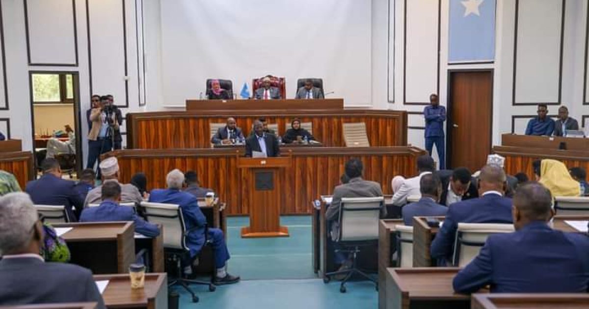 Xildhibaannada Golaha Shacabka BJFS oo ka dooday fatahaadaha ku dhuftay dalka “SAWIRRO”