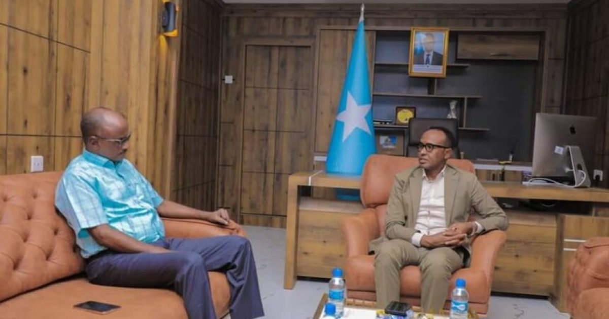 Guddoomiyaha Hay’adda SoDMA oo qaabilay Cali Jeyte Cismaan