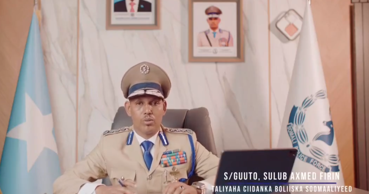 Taliyaha Sulub oo u hanbalyeeyay Ciidanka Booliska Soomaaliyeed